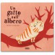 UN GATTO SULL'ALBERO